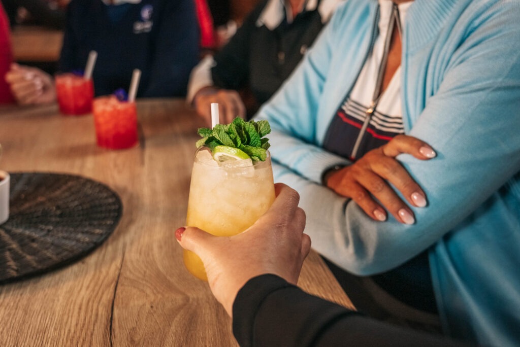 Een goed gevuld glas is noodzakelijk voor een unieke cocktail ervaring